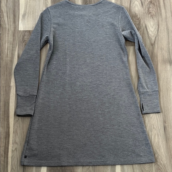Merrell Gray Ribbed Long Sleeve Top - Picture 5 of 5